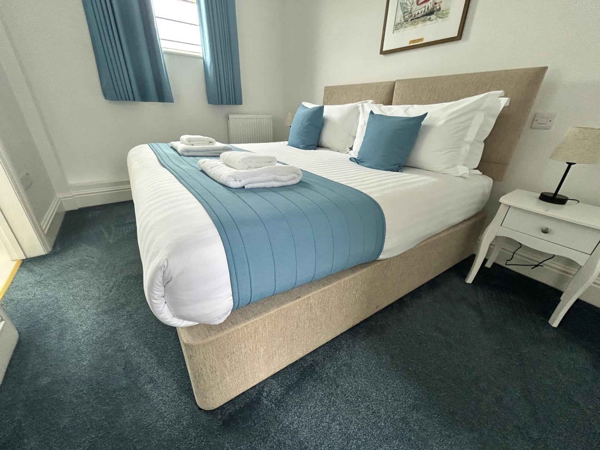 Royal Ocean Racing Club Hotel Cowes  Ngoại thất bức ảnh